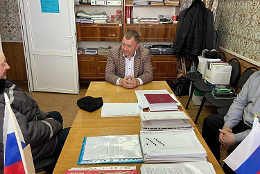 Проблемы жителей разбирает депутат